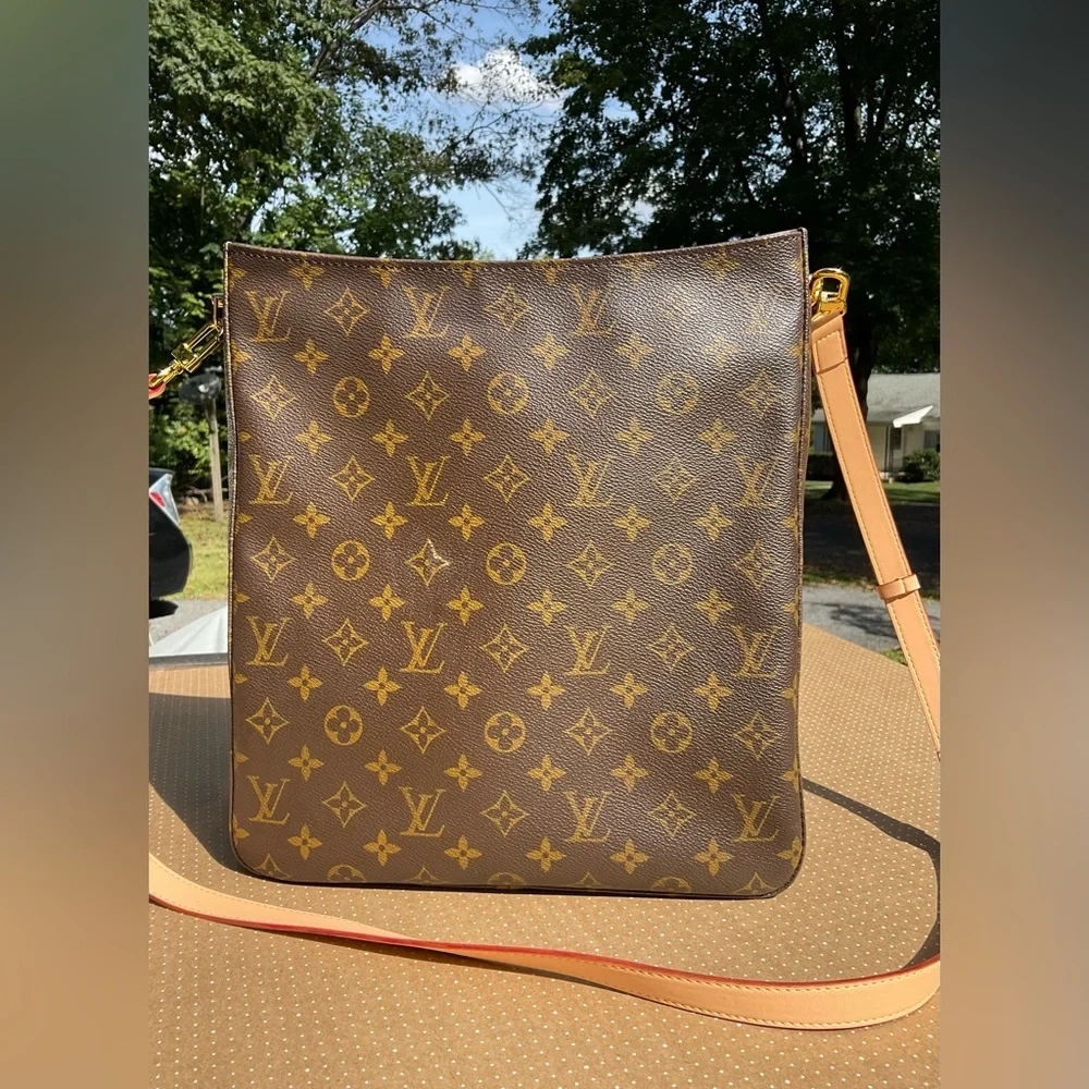 ✅LOUIS VUITTON GM BAG+WALLET BUNDLE DEAL AUTHENTIC - Picture 9 of 16